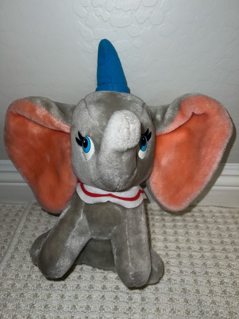 Disneyland Dumbo Plush 1980’s Vintage Rare Walt Disney Collectible Disney